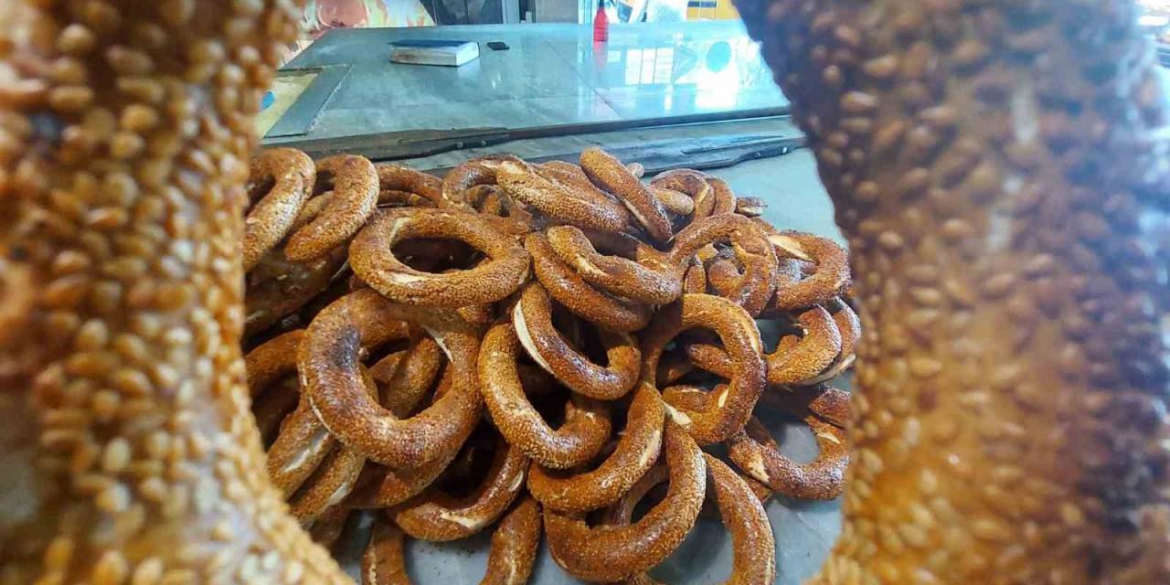 Samsun’da Simide Zam: 85 Gram Simit 7,5 Tl Oldu