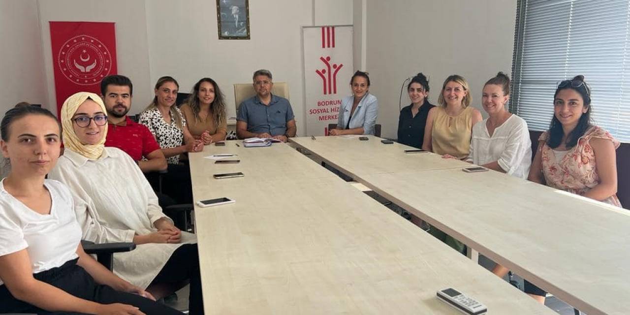 Muğla’da Roman Vatandaşlara Strateji Belgesi Verilmeye Devam Ediliyor