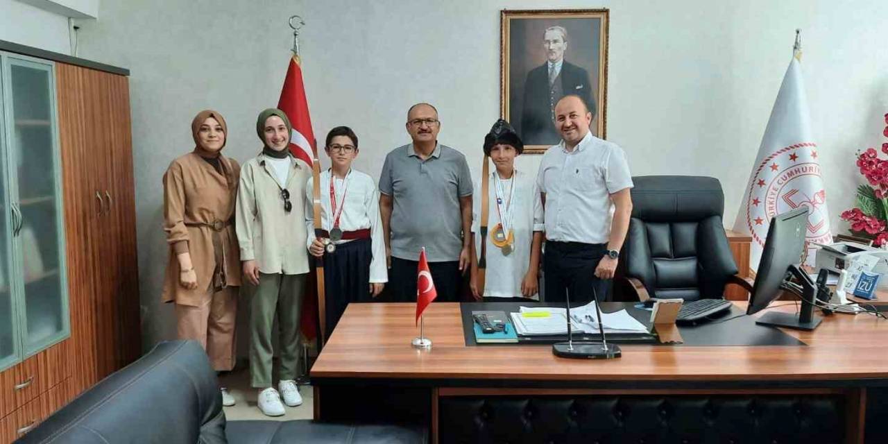 Gedizli Okçu Bursa’da Düzenlenen Uluslararası Turnuvadan Üçüncülükle Döndü