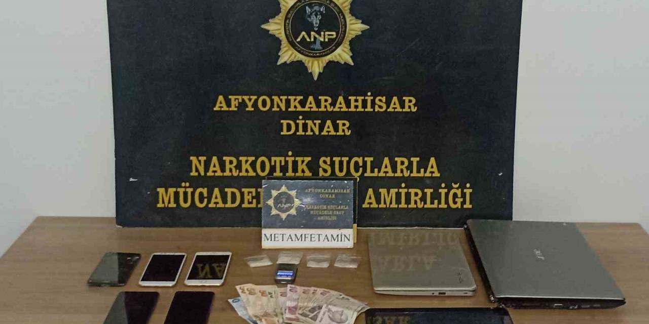 Önce Otomobille Ardından Yaya Kaçmaya Çalışan Şahıs Uyuşturucu İle Yakalandı