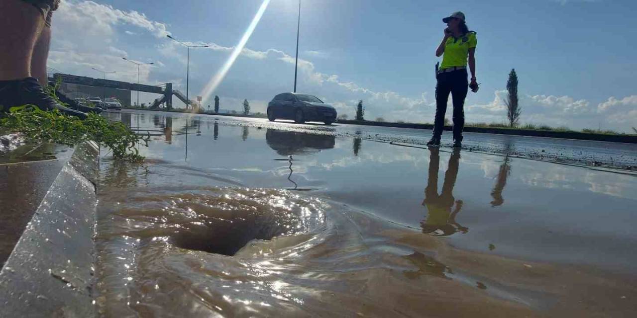 Erzurum’da Yağmur Sele Dönüştü