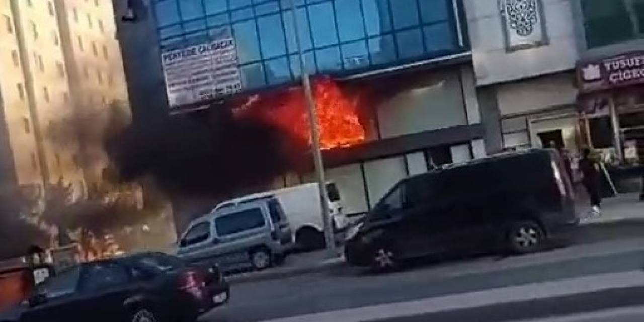 Sultangazi’de Tekstil Atölyesi Alevlere Teslim Oldu