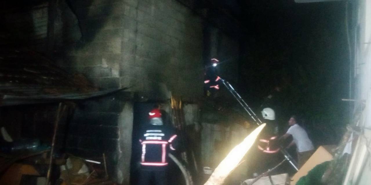 Sakarya’da Samanlık Alev Alev Yandı