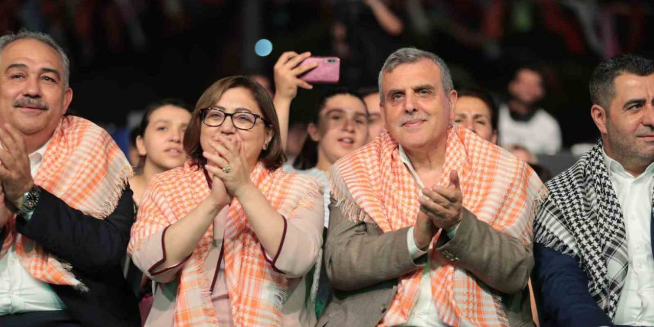 Gaziantep’te Hemşehriler Derneği Festivalinde Şanlıurfa Standına Yoğun İlgi