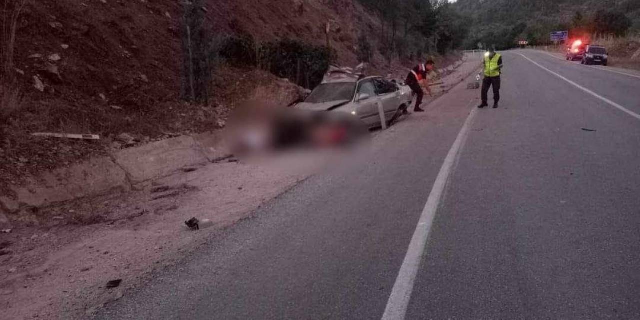 Burdur’da Otomobil Takla Attı: 2 Ölü, 3 Yaralı