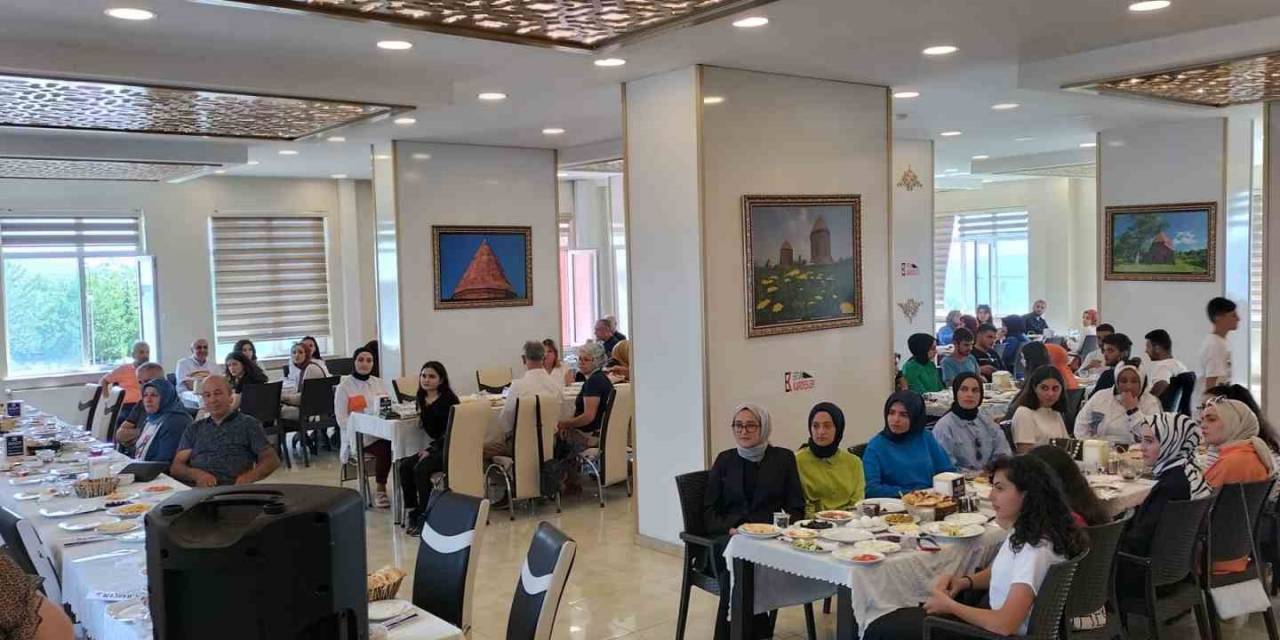 Ahlat İsder’den Kaynaşma Kahvaltısı