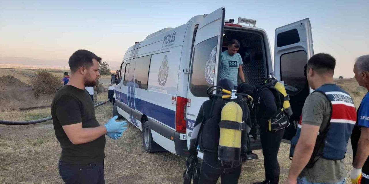 Serinlemek İçin Kanala Giren Genç Boğuldu