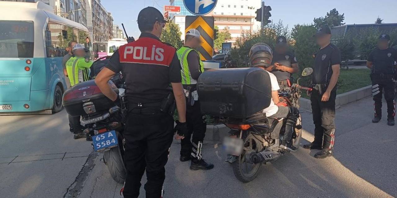 Van’da Değişik Suçlardan 16 Kişi Tutuklandı
