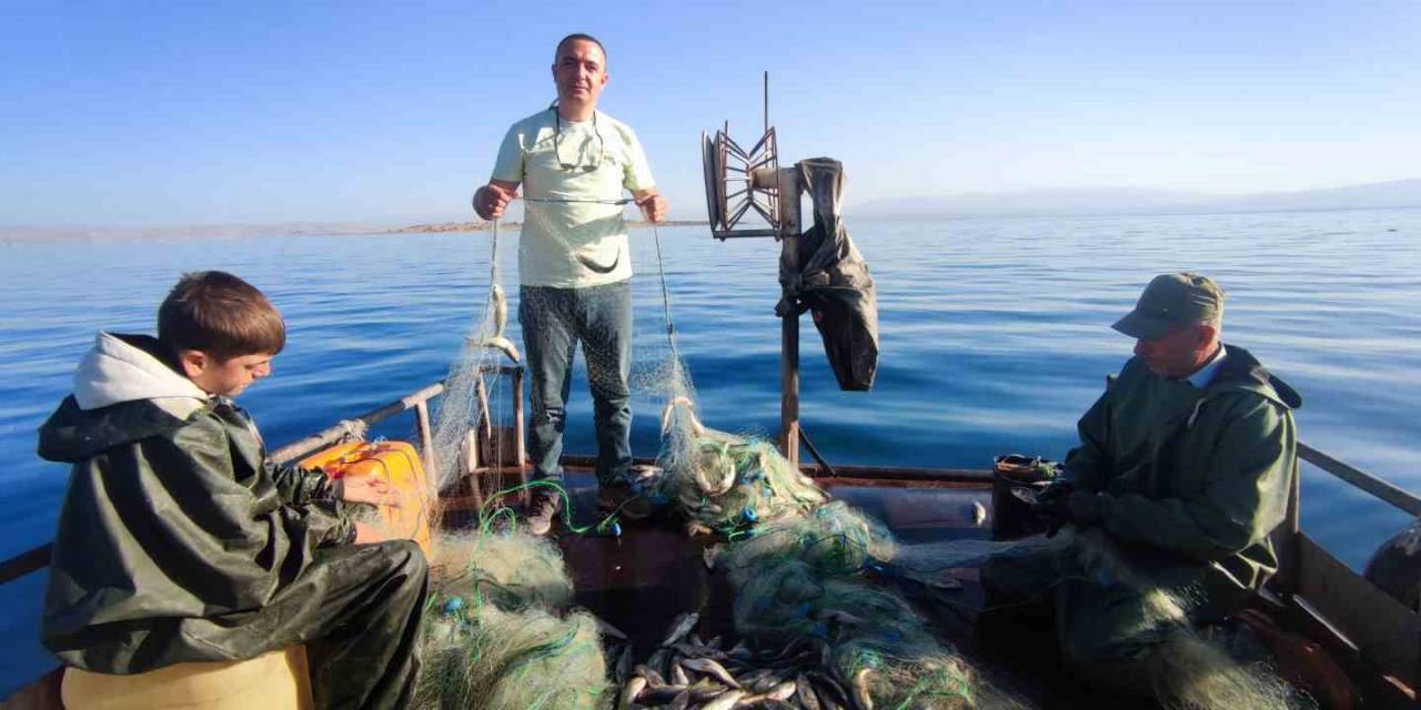 Vanlı Balıkçılar Sezondan Memnun