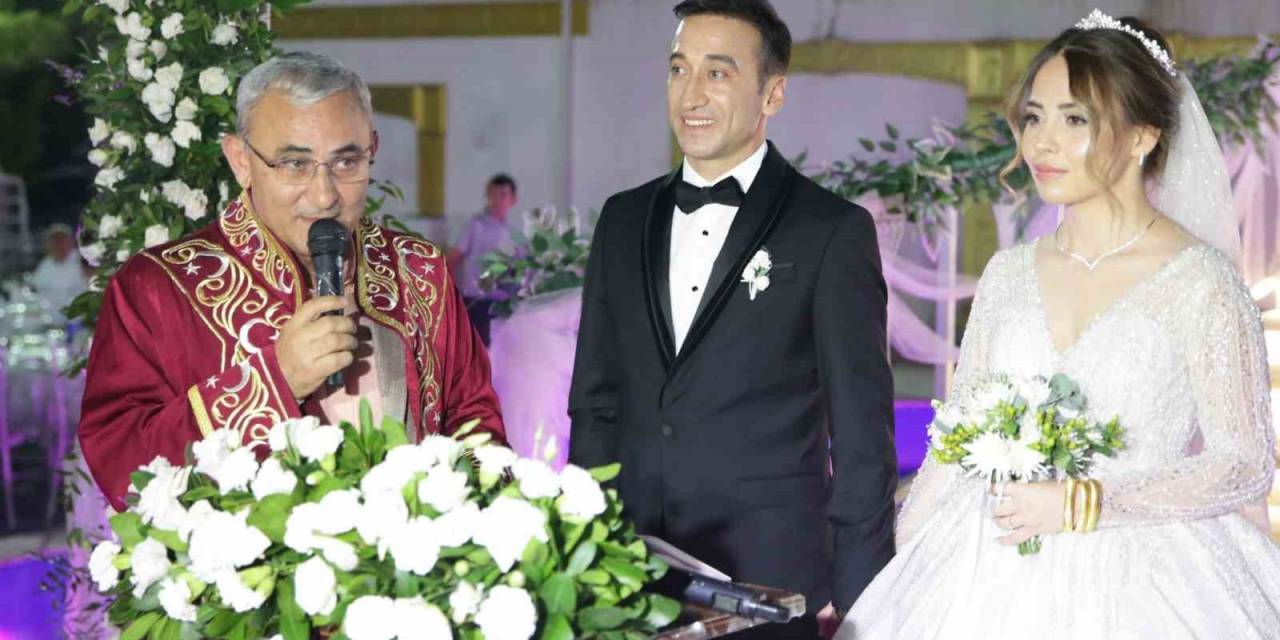 Kütahyalı Milli Atlet Halil Akkaş, Gizem Yılmaz İle Dünya Evine Girdi