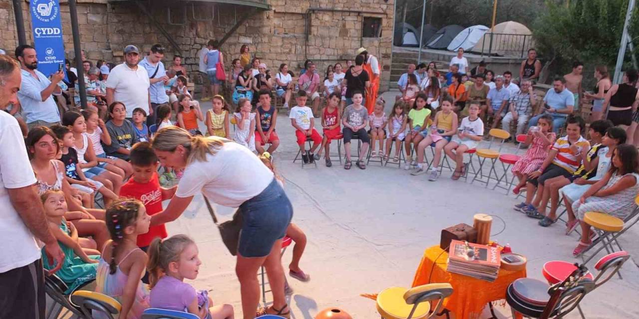 Balıkesir’de Çocuklar Eğlenceye Doydu