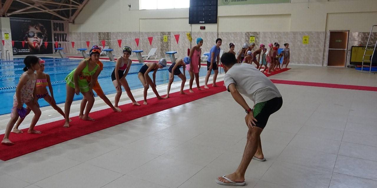 Mardin’de Çocuklar Boğulma Vakalarına Karşı Eğitilip Kötü Alışkanlıklardan Korunuyor