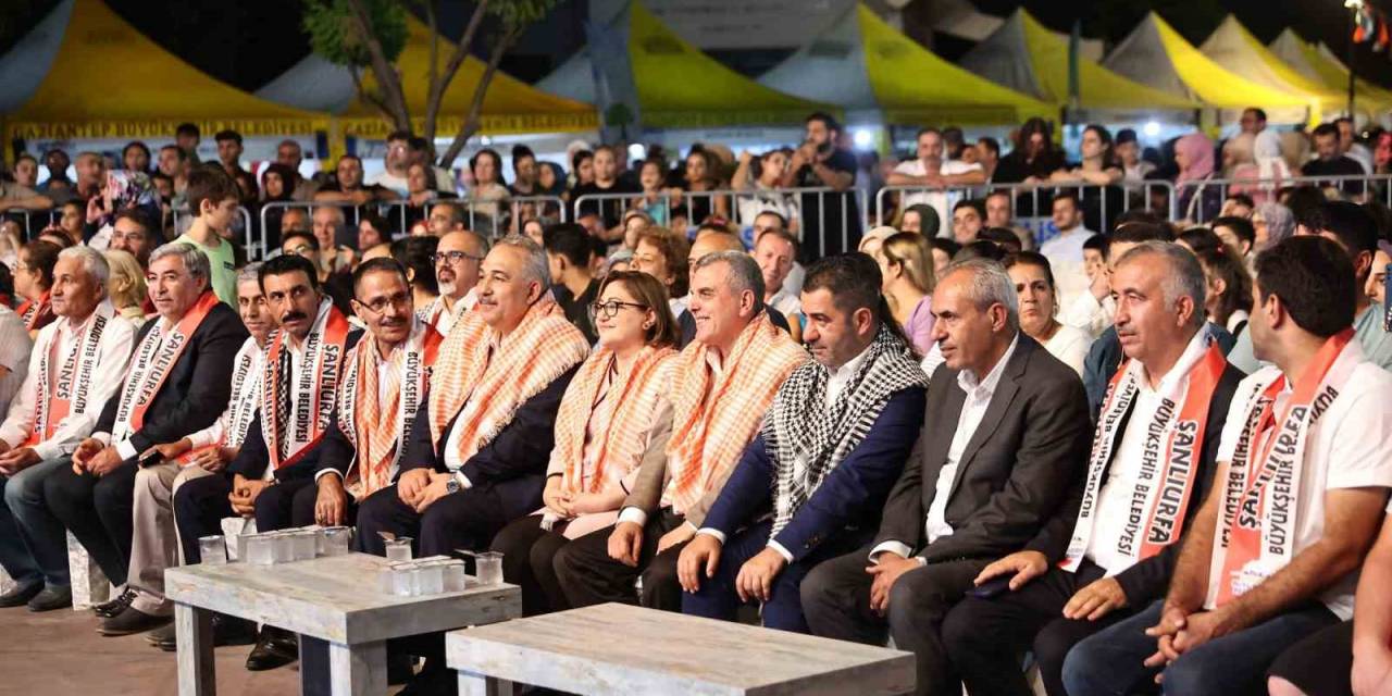 Hemşehri Dernekleri Festivali Gazi Şehirlilerden Büyük İlgi Gördü