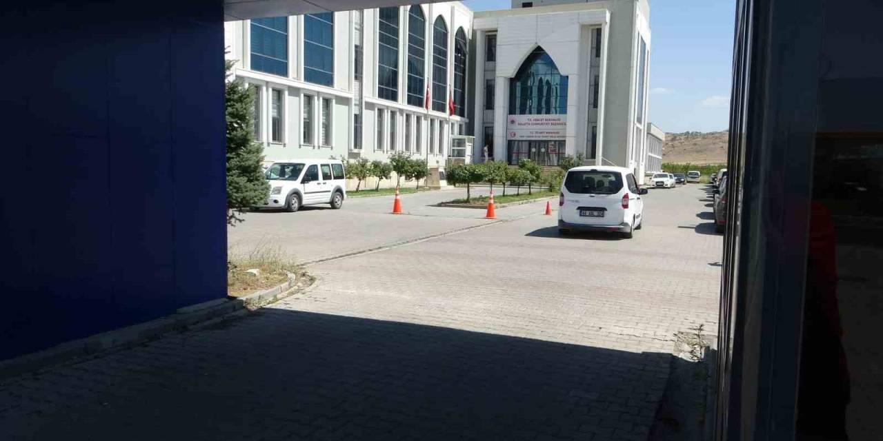 Nişanlısını Öldürdüğü İddia Edilen Kadın Adliyeye Sevk Edildi
