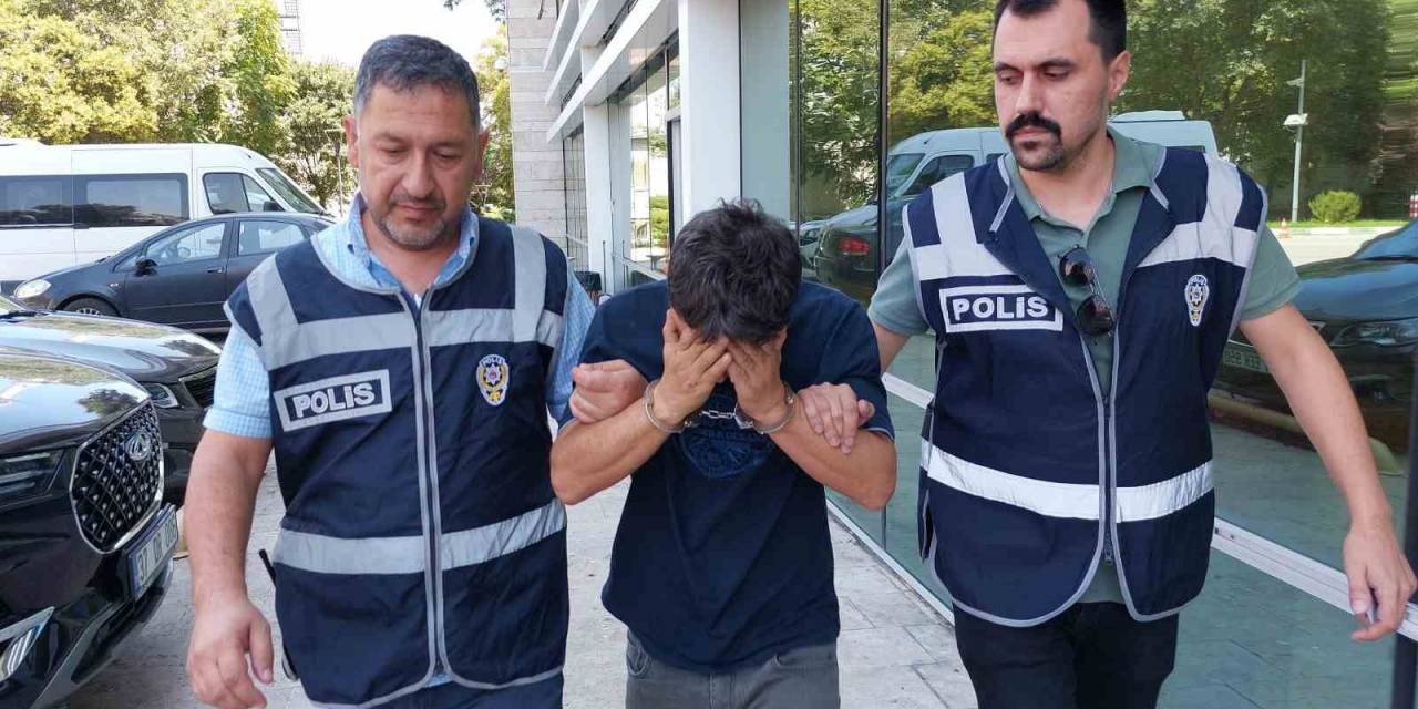"hastamızı Hastaneye Götüreceğiz" Bahanesiyle Emanet Aldıkları Araçla Hırsızlık Yaptılar