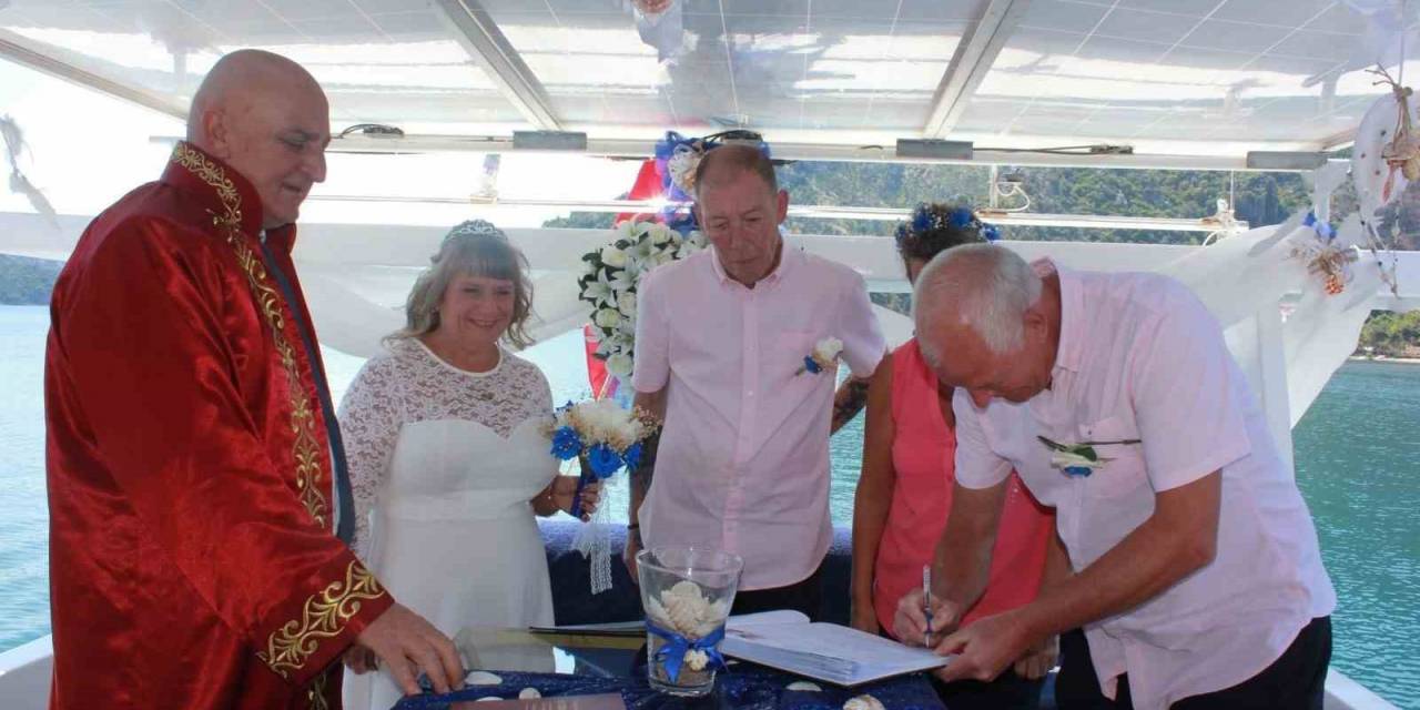 Marmaris’te 7 Ayda 415 Çift Dünya Evine Girdi