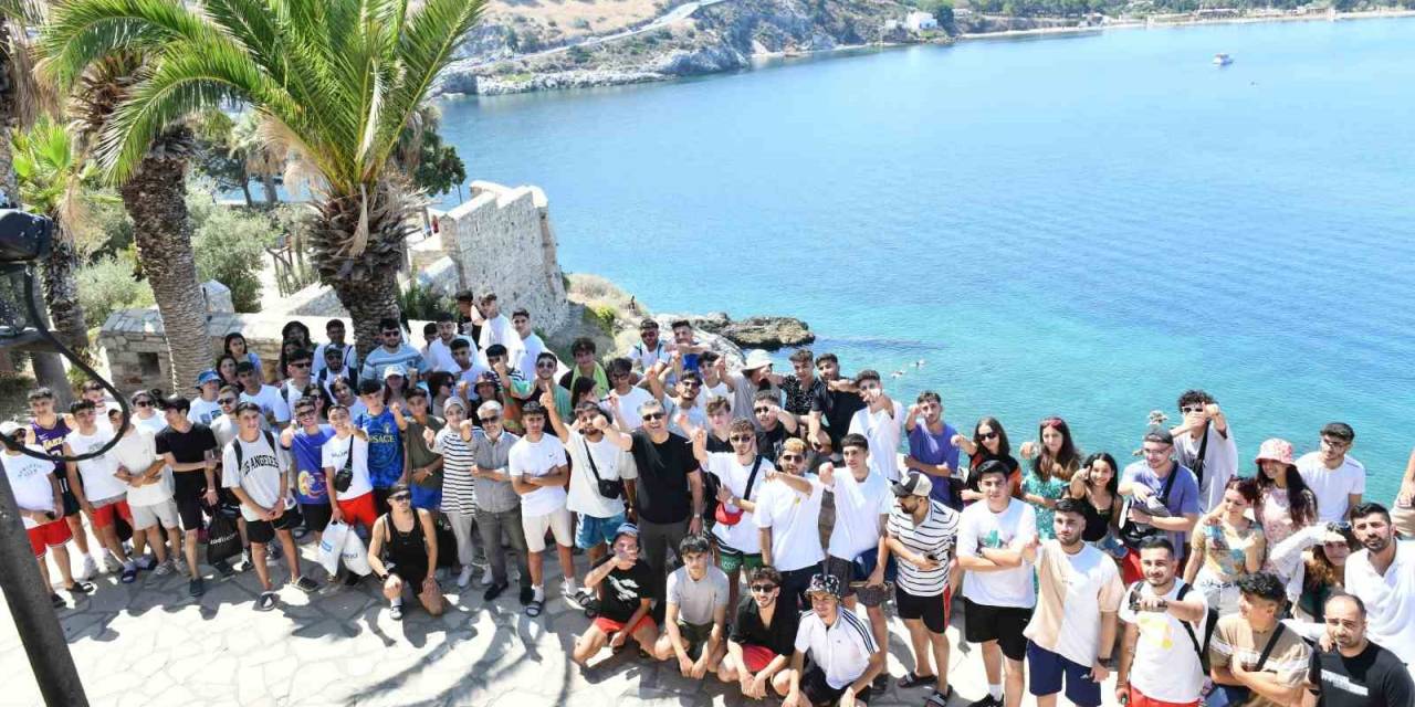 Esenyurt Belediye Başkanı Bozkurt Gençlerle Kampta Buluştu