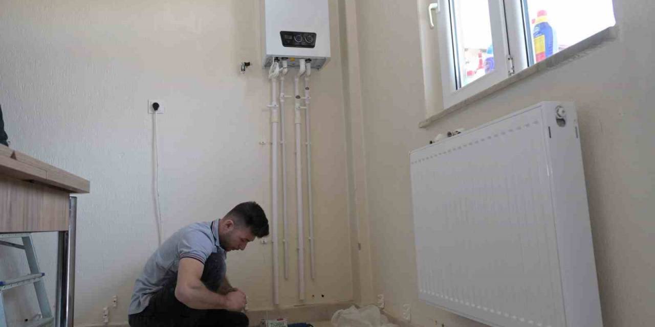 Isparta Belediyesi Gelir Düzeyi Düşük Aileleri Doğalgazla Buluşturuyor