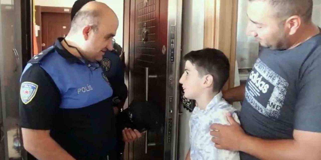 Kayseri Polisinden Alkışlanacak Hareket: Umut’u Doğum Gününde Yalnız Bırakmadılar
