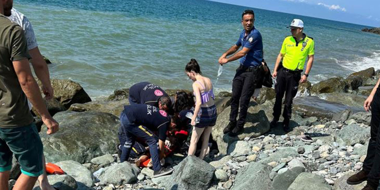 Artvin’de Serinlemek İçin Denize Giren 9 Yaşındaki Kız Çocuğu Boğuldu