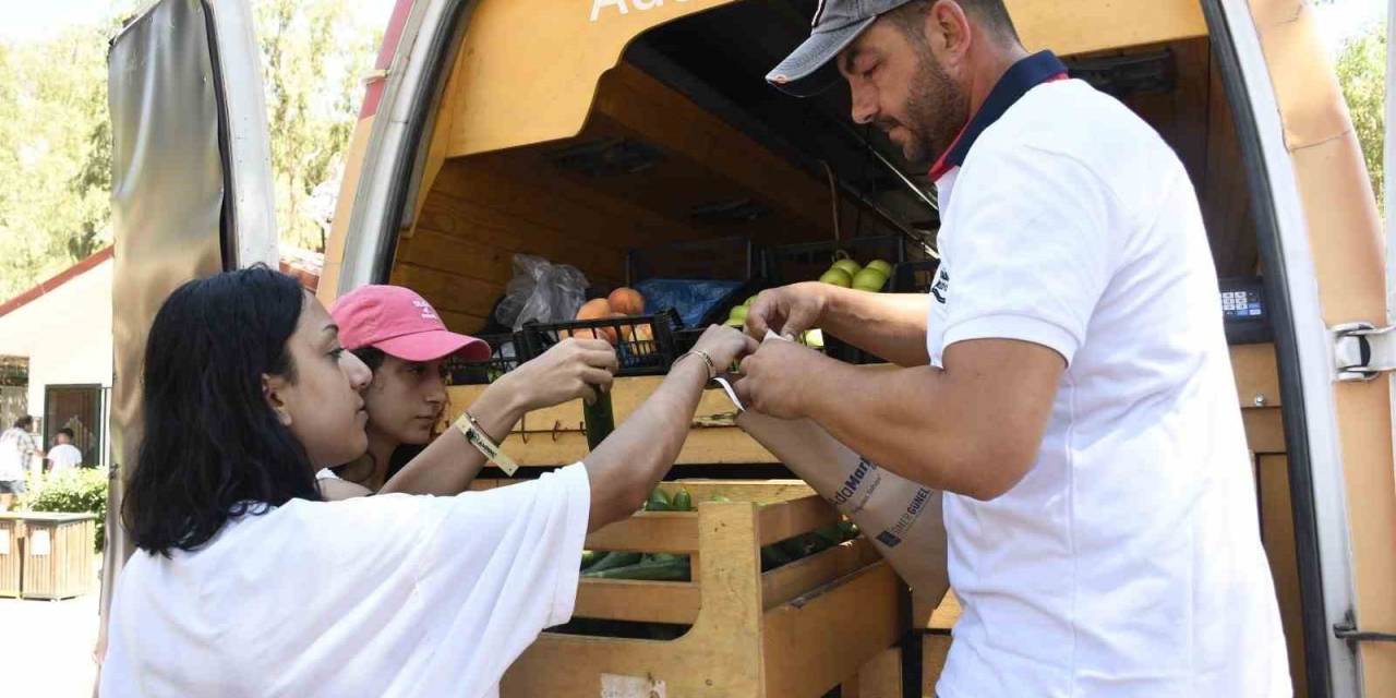 Tatilciler Adamarket Ekspres Aracını Çok Sevdi