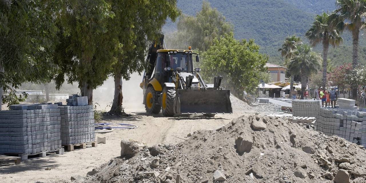 Yeni Parklar Kuşadası’na Nefes Olmaya Devam Ediyor