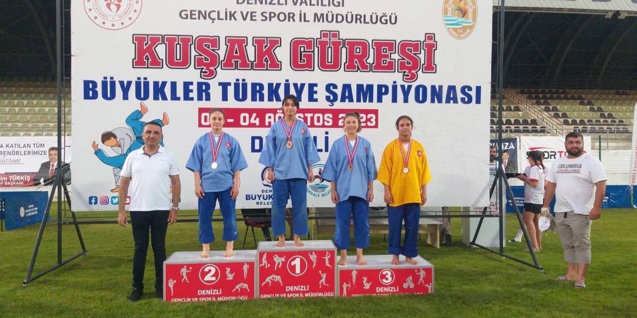 Büyükler Kuşak Güreşi Türkiye Şampiyonası’nda Büyük Başarı Elde Ettiler