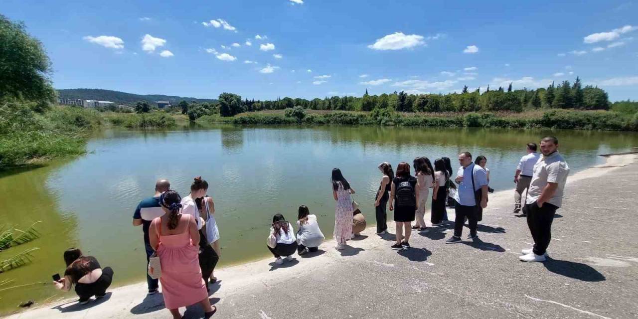 Gürcü Öğrenciler Baün Botanik Bahçesine Hayran Kaldı