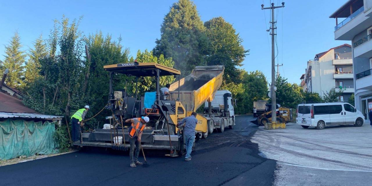 Başiskele Kahramanlar Caddesine 150 Ton Asfalt Serildi