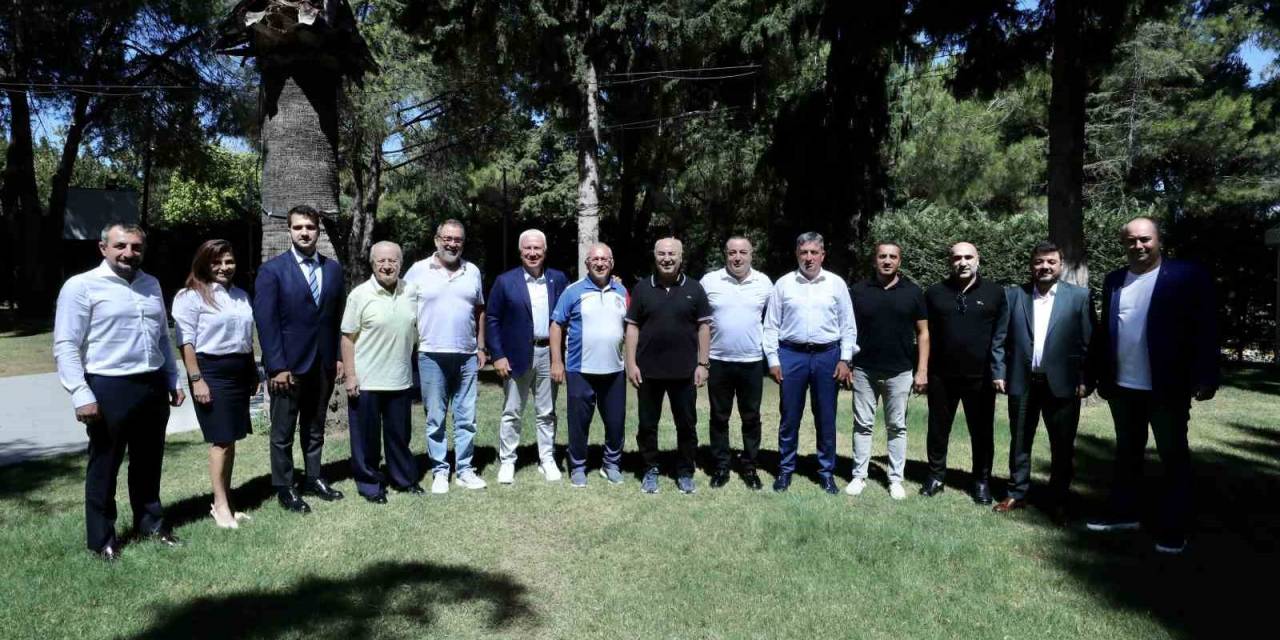 İzmir’de Dostluk Ve Centilmenlik Buluşması