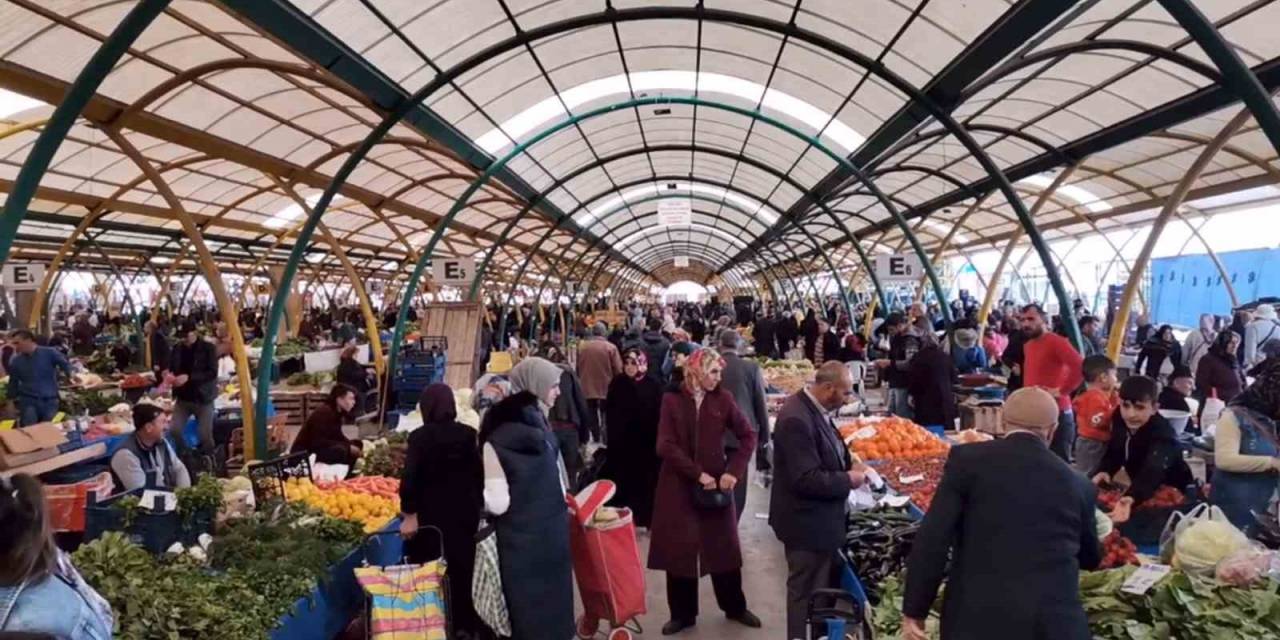 Avrupa’da Yaşayan Gedizliler İlçe Ekonomisini Canlandırıyor