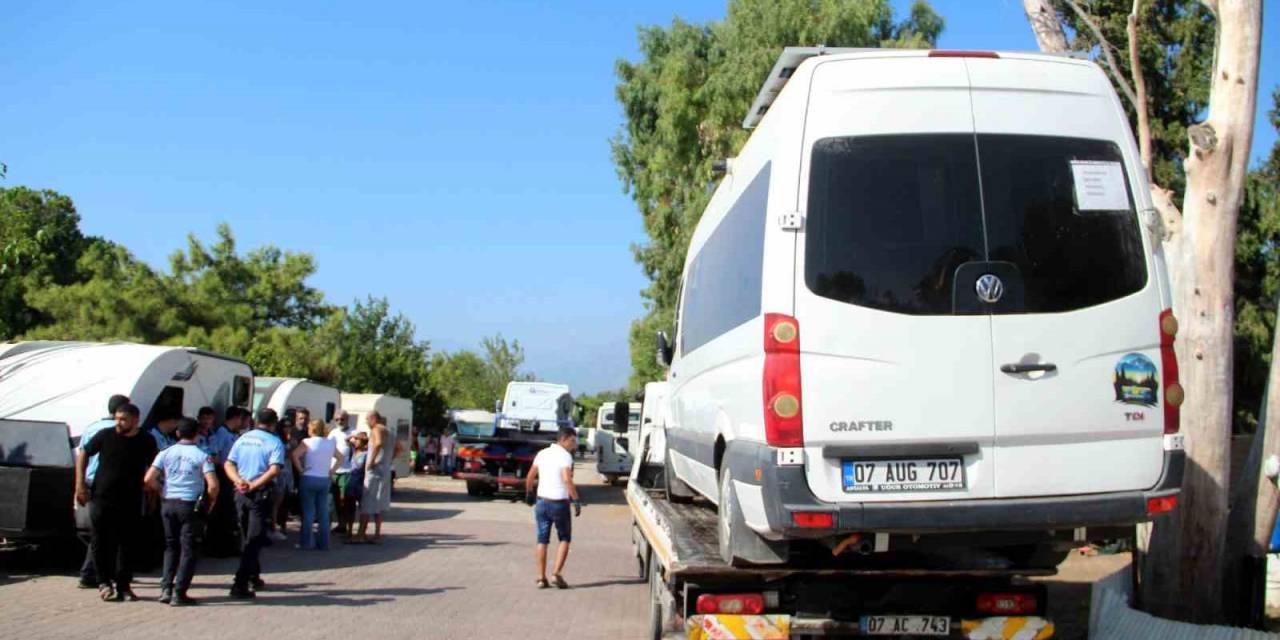 Antalya’da Zabıtadan Karavan Operasyonu