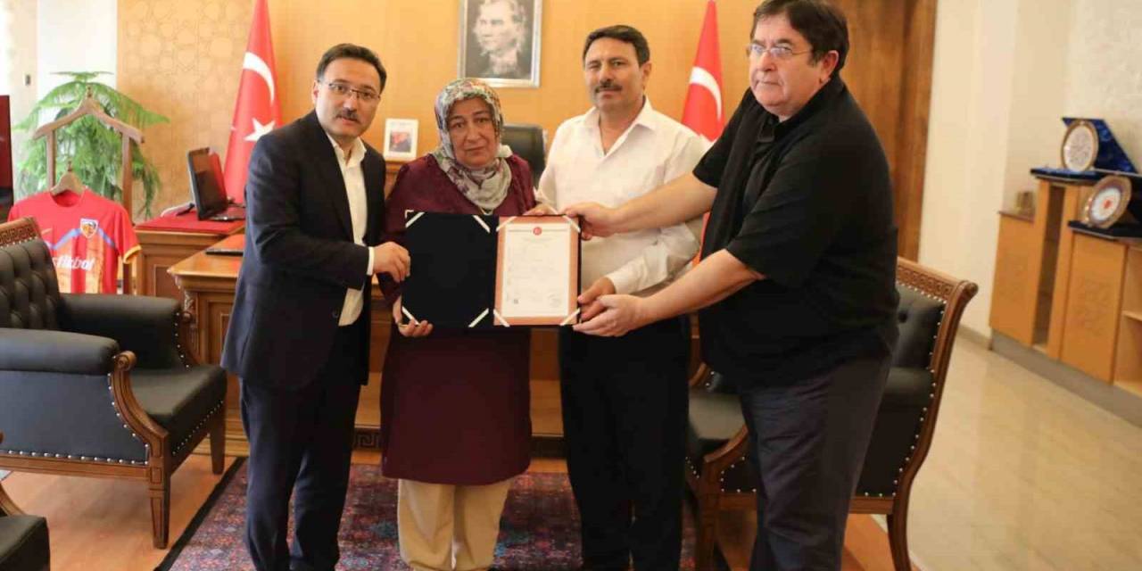 Şehit Uzman Çavuşun Ailesine Evi Teslim Edildi