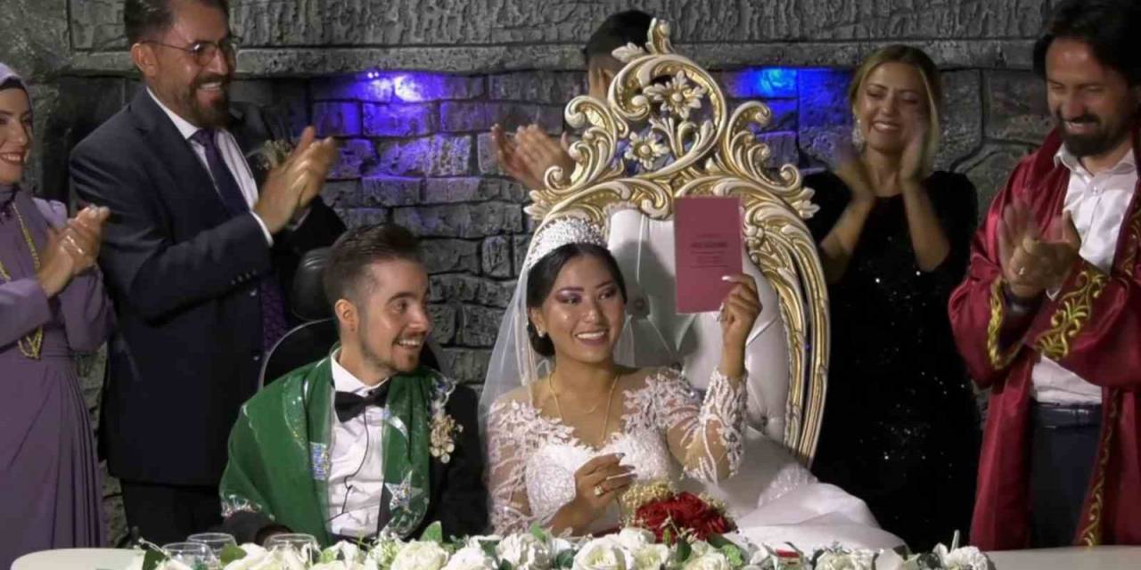 Bedensel Engelli Alihan İle Filipinli Gelinin Aşkı Engel Tanımadı