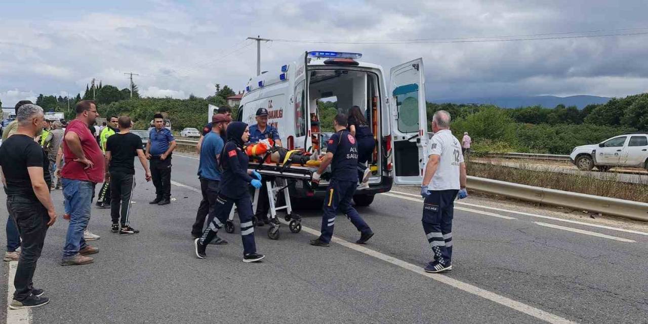 D-100’de Otomobil İle Motosiklet Çarpıştı: 2 Yaralı