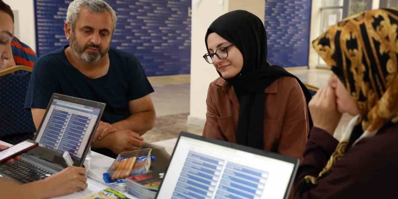 Barü “tanıtım Ve Tercih Günleri” İle Aday Öğrencilerin Yanında Oldu