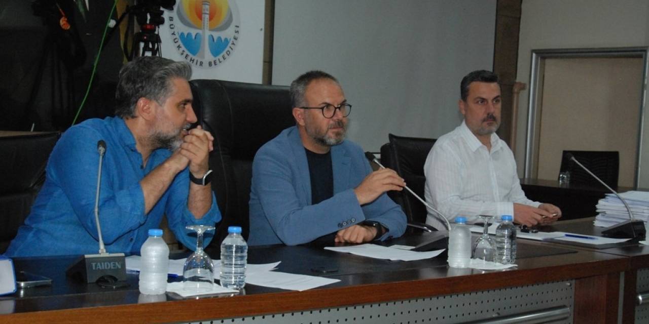 Adana Büyükşehir Belediye Meclisi’nde 75. Yıl Sanat Galerisi’nin Yıkımı Gündeme Geldi