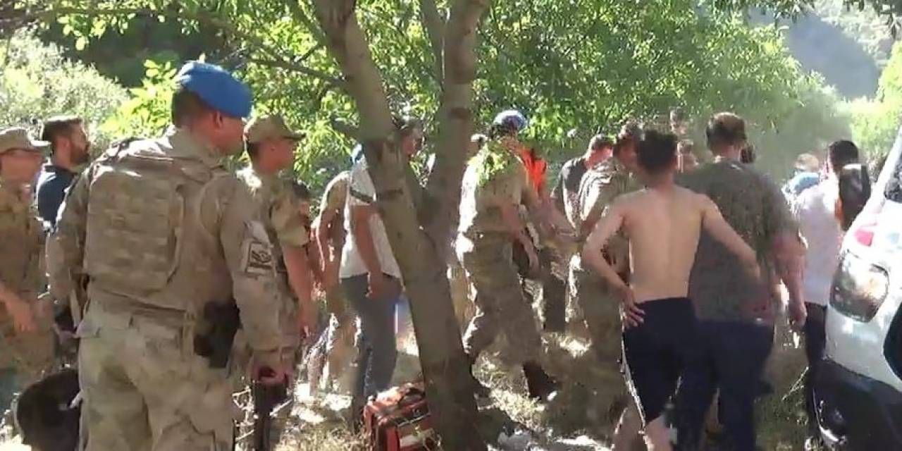 Tunceli’de Serinlemek İçin Çaya Giren Genç Boğuldu