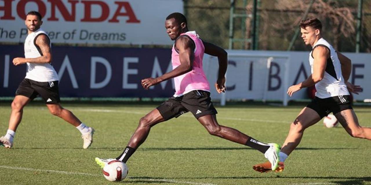 Beşiktaş, Kondisyon Ve Taktik Çalıştı