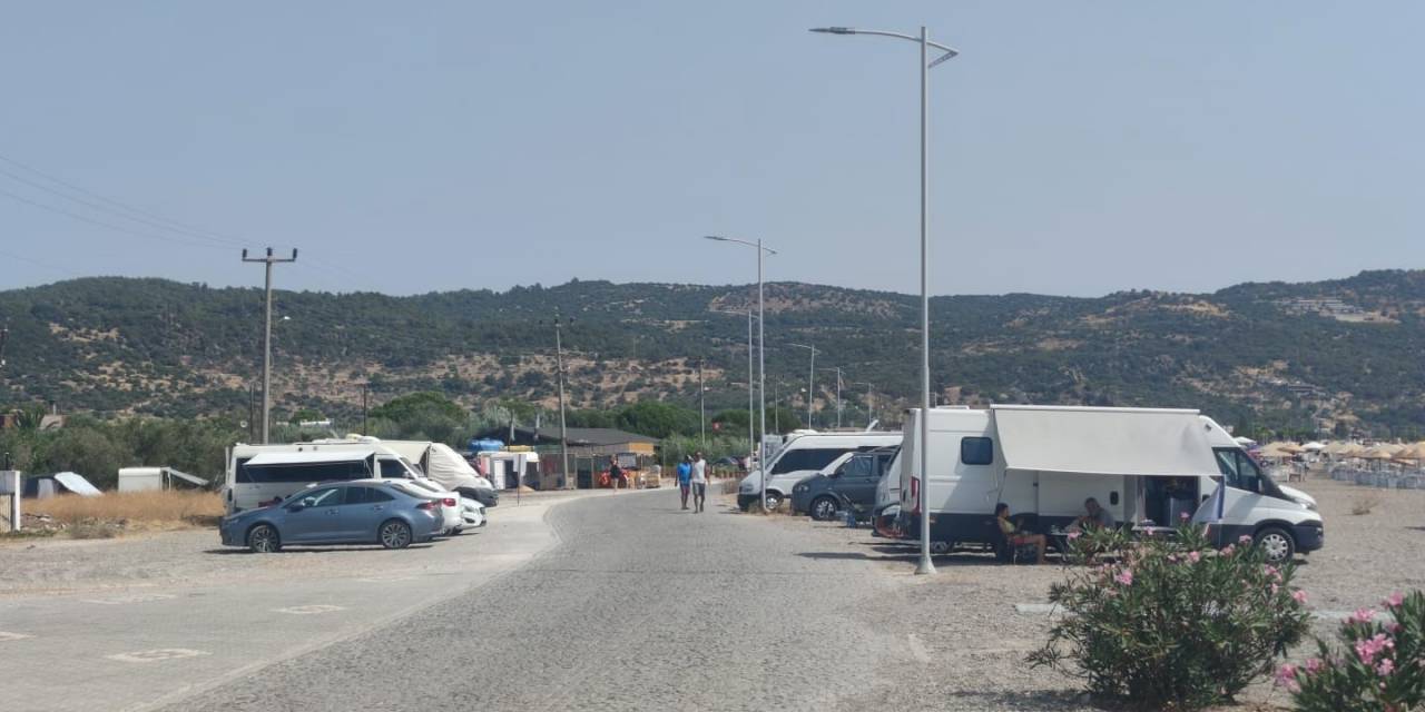 Assos’ta Karavanlar Tepkilere Neden Oldu