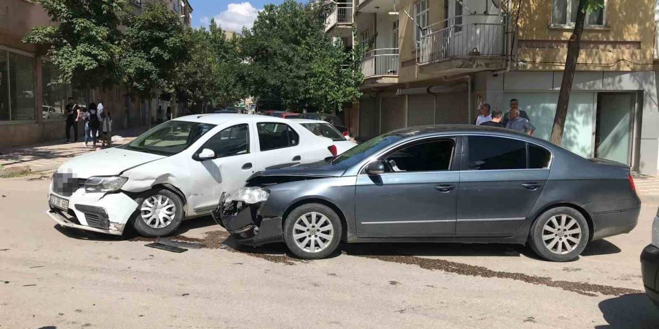 Elazığ’da Bir Aylık Kaza Bilançosu: 300 Yaralı, 5 Ölü