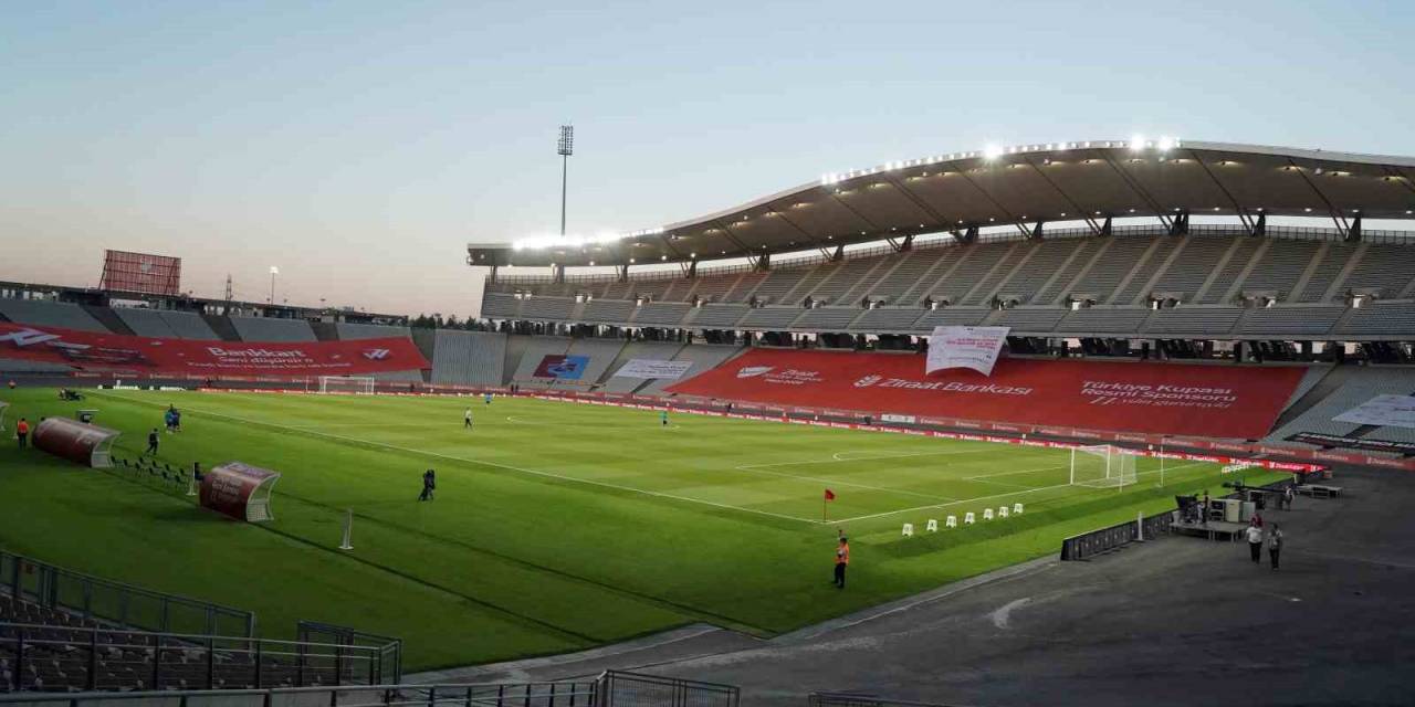 Süper Lig’de 12 İlden 20 Takım, 20 Statta Mücadele Edecek