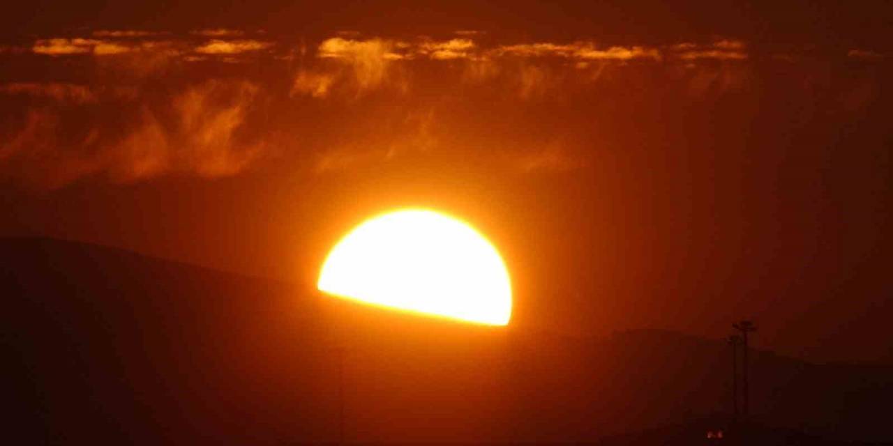 Ardahan’da Gün Batımı Mest Etti