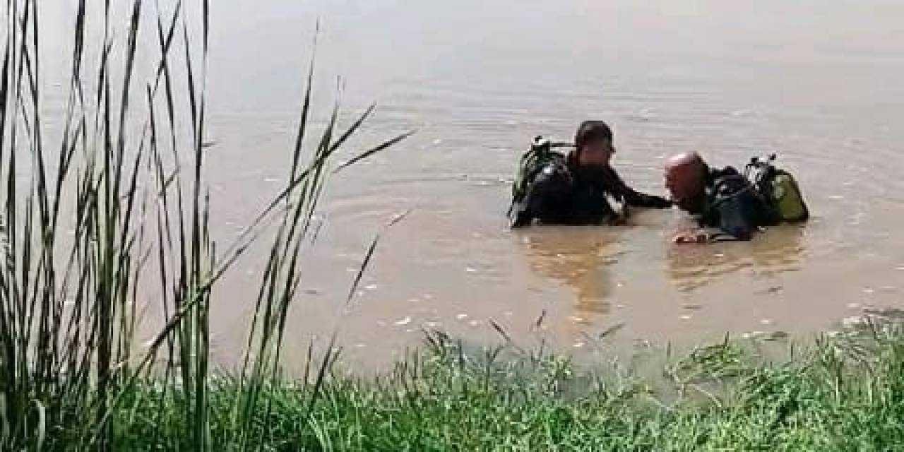Dicle Nehrine Bir Kişinin Girdiği İhbarı Üzerine Ekipler Geceden Beri Çalışma Yürütüyor