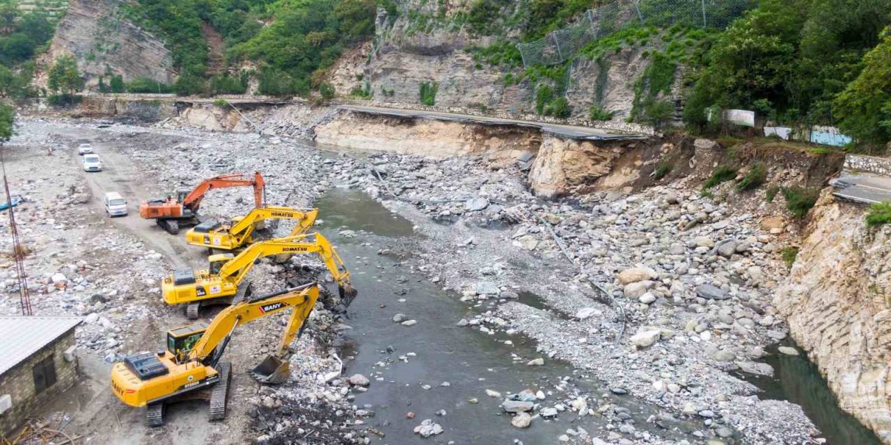 Çin’de Selde Ölenlerin Sayısı 45’e Yükseldi