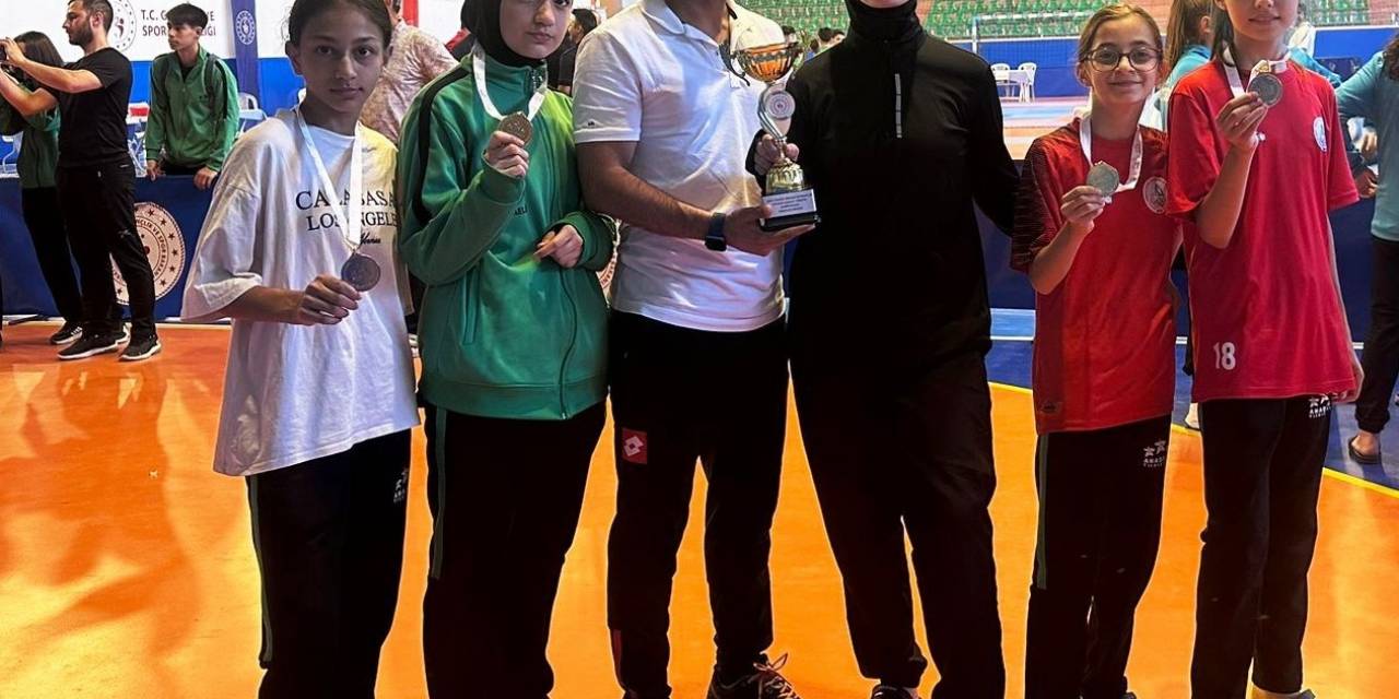 Türkiye Şampiyonası’nda Kocaelili Sporculardan Madalyalar