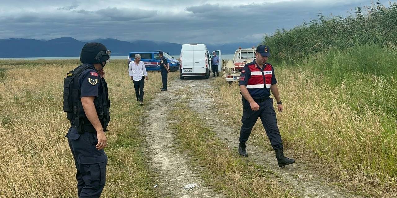 İznik Gölü’nde Top Mermisi Bulundu