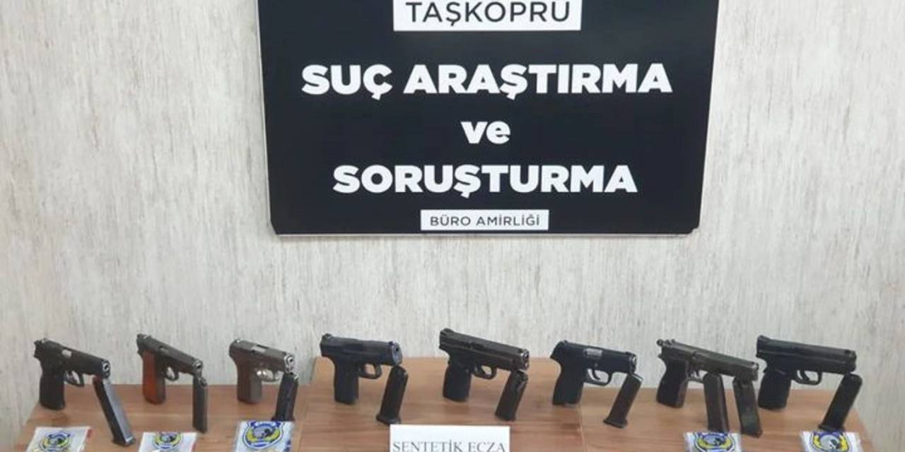 Kastamonu’da 8 Adet Ruhsatsız Tabanca Ele Geçirildi