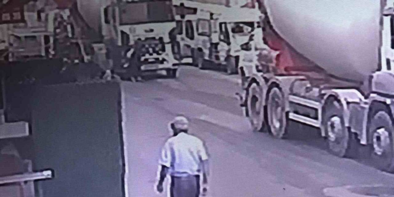 Pendik’te Beton Mikserinin Altında Kalan Kadın Kriko İle Kurtarıldı
