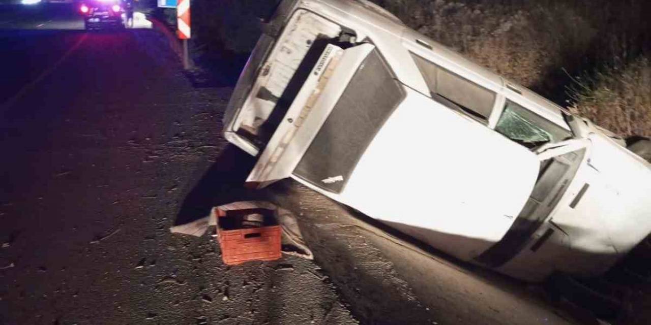 Bilecik’te Otomobil Su Kanalına Devrildi